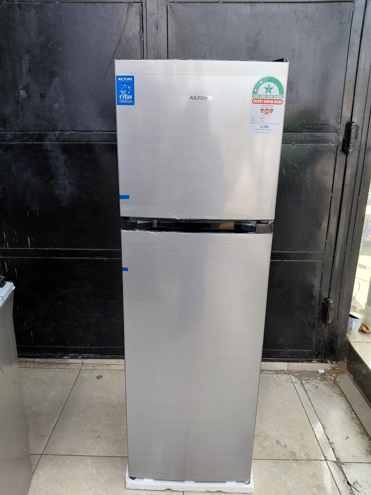 Ailyons fridge 211litres(ARF 216)